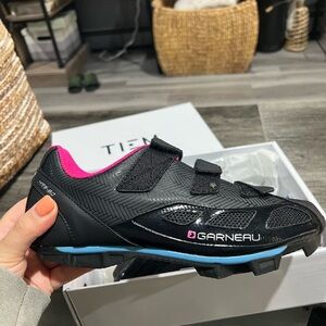 Indoor cycle sneakers with clips attached